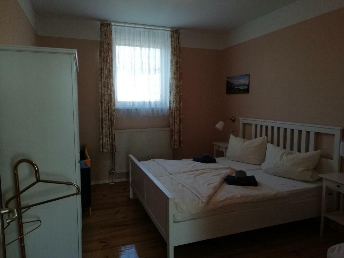 Ferienwohnung Am Torbogen Nr.2 Люббенау Экстерьер фото